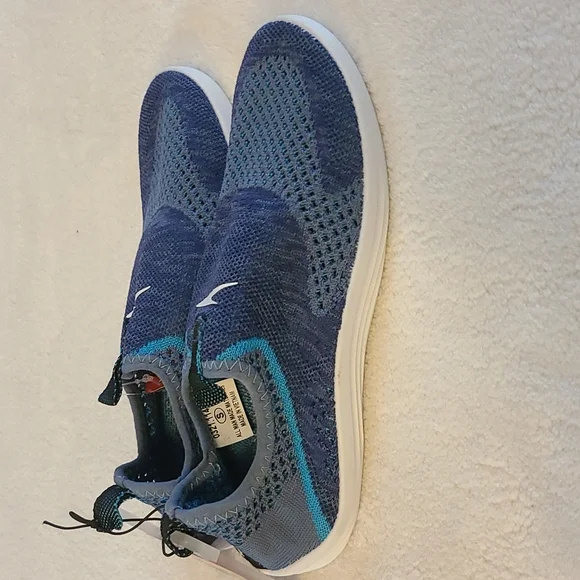 Speedo water shoes - Picture 3 of 8